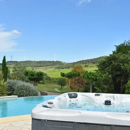 With Heated Pool, Jacuzzi, Sports Field And Stunning Views Villa Montbrun-des-Corbières