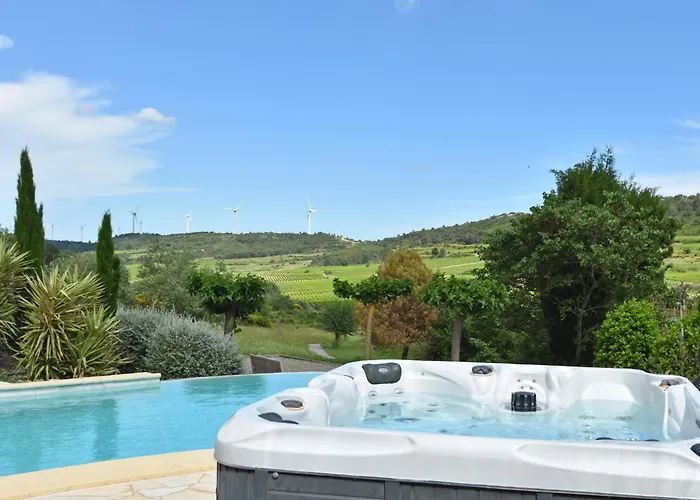 With Heated Pool, Jacuzzi, Sports Field And Stunning Views Villa Montbrun-des-Corbières