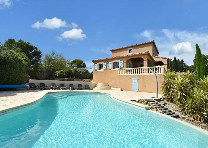 Villa With Heated Pool, Jacuzzi, Sports Field And Stunning Views *